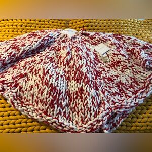 Chunky Knit Red and White tree skirt new with tags